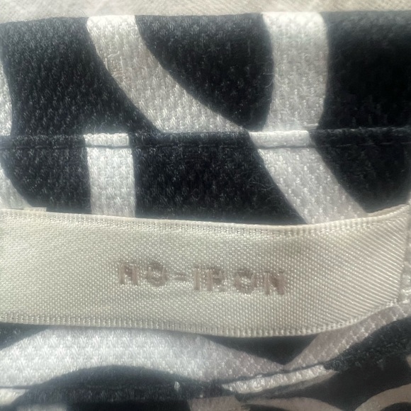 Chicos, ladies US size 8, long sleeve, black and white blouse perfect condition - Picture 6 of 12